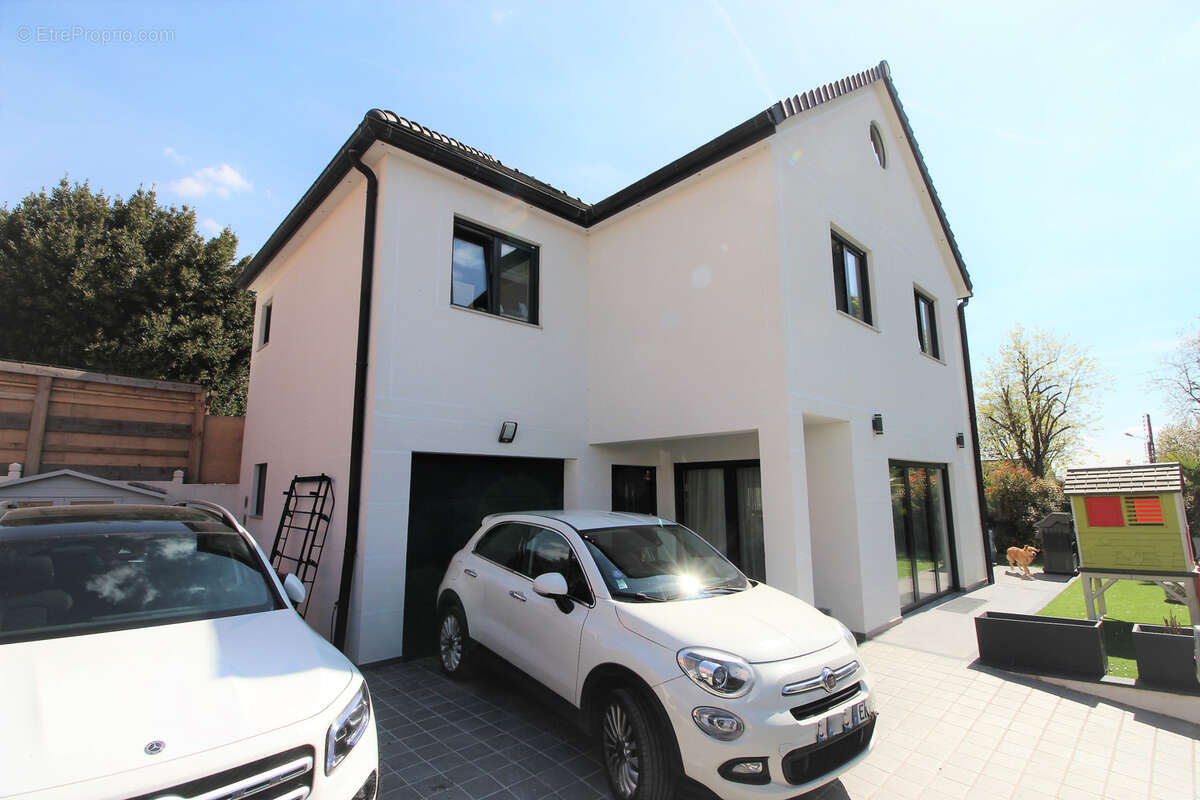 Maison à ORMESSON-SUR-MARNE
