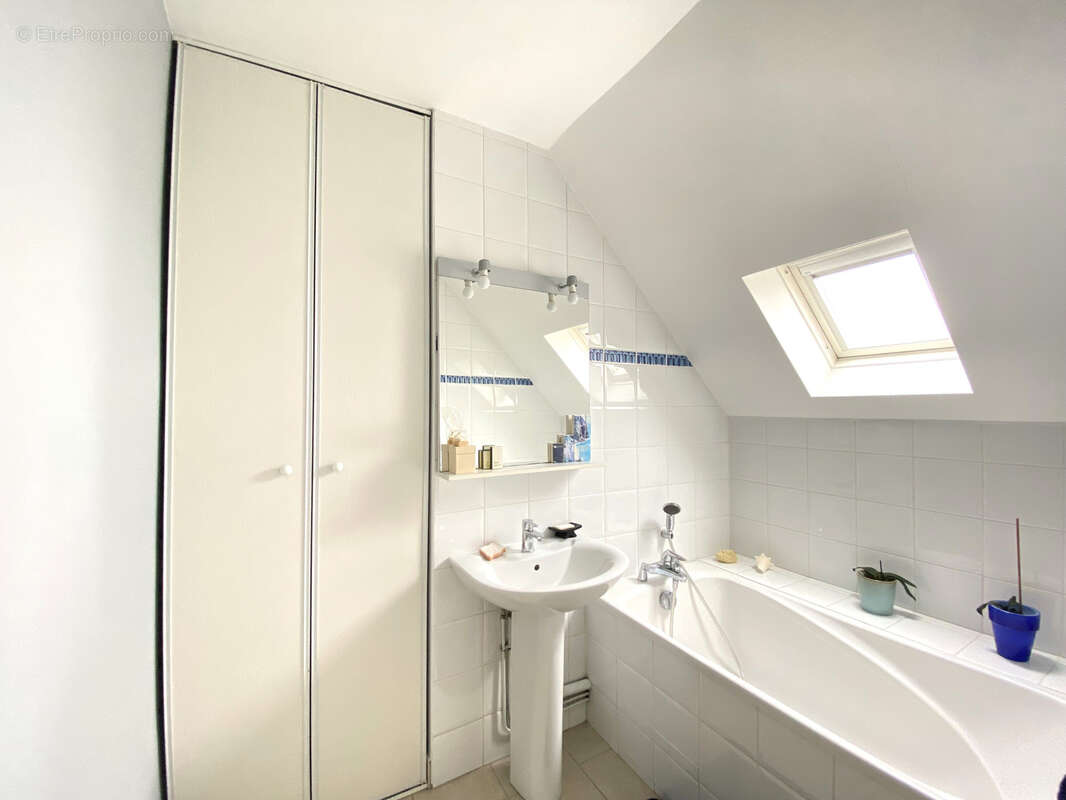 Maison à CHENNEVIERES-SUR-MARNE