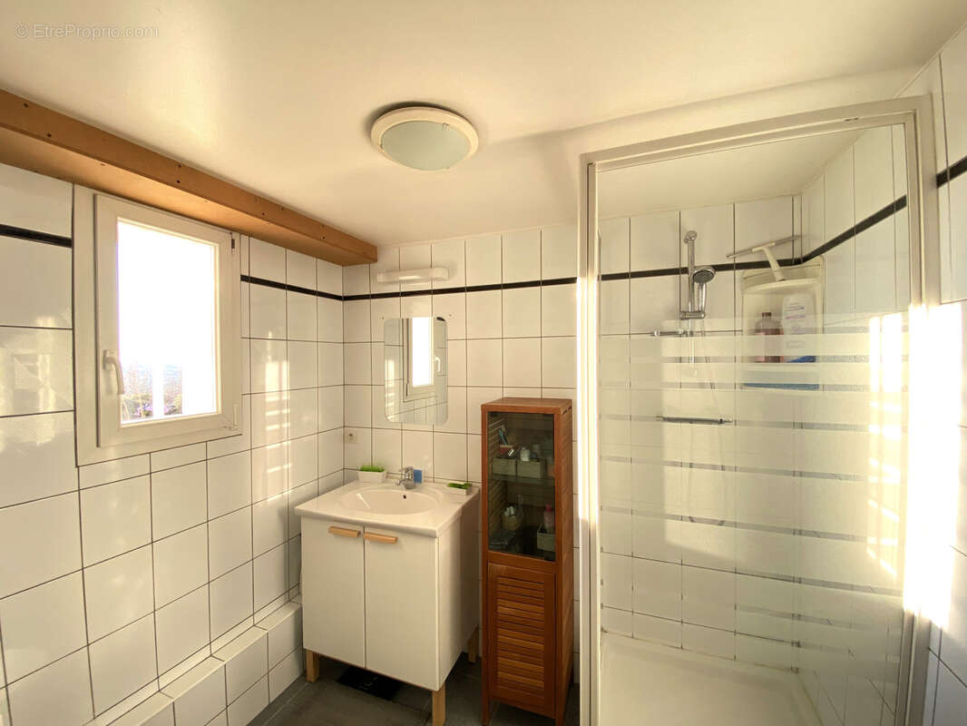 Maison à CHENNEVIERES-SUR-MARNE