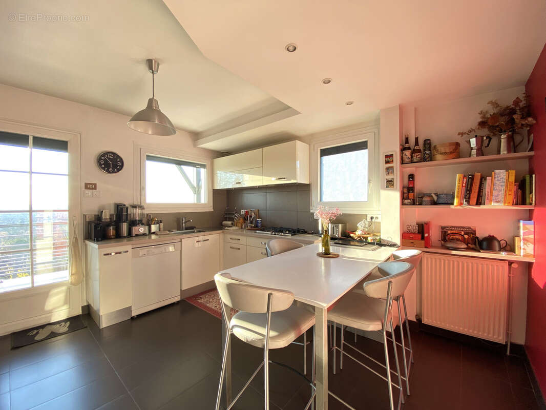 Maison à CHENNEVIERES-SUR-MARNE