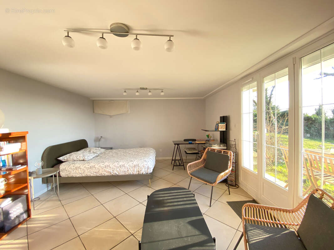 Maison à CHENNEVIERES-SUR-MARNE