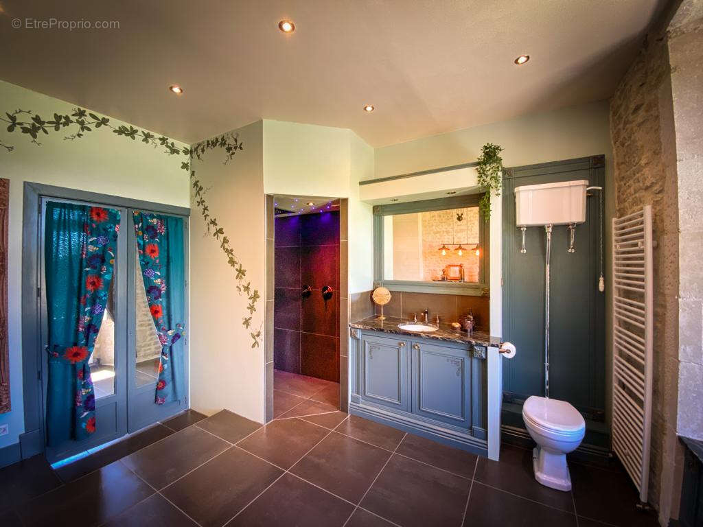 Maison à SAINT-HILAIRE-DES-LOGES