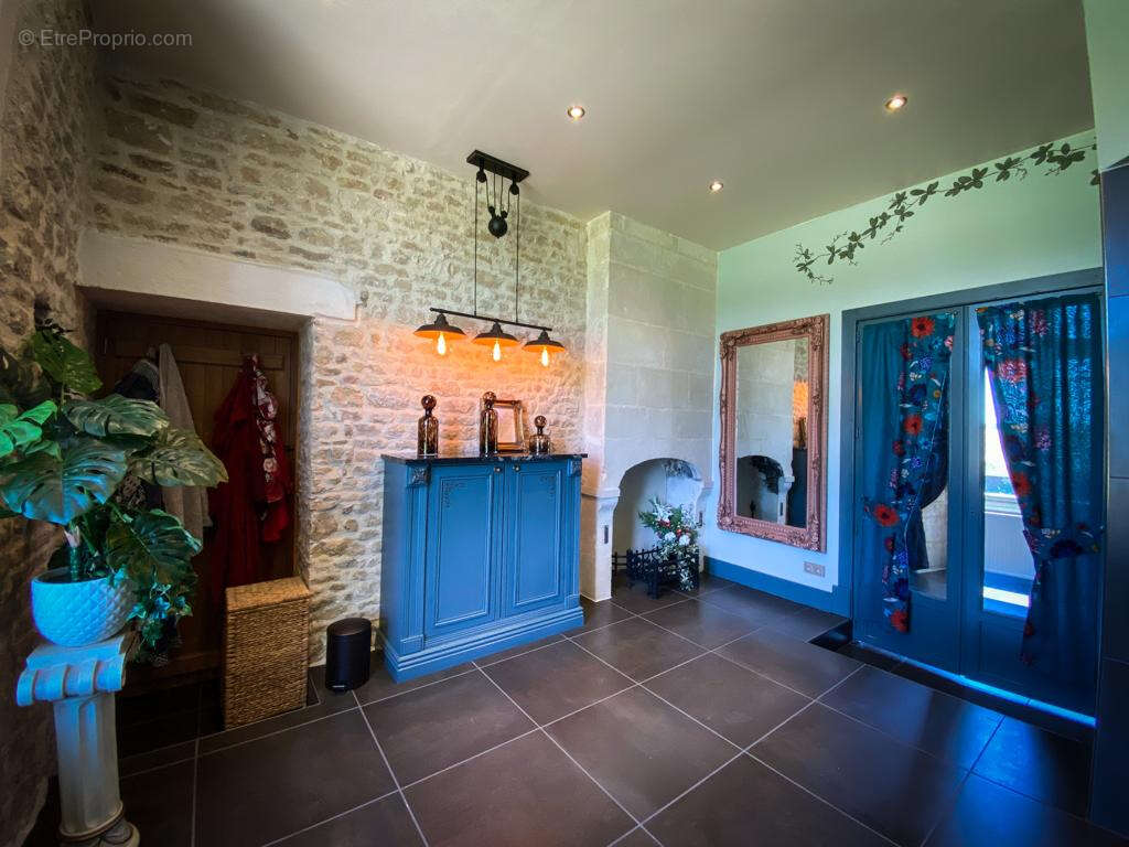 Maison à SAINT-HILAIRE-DES-LOGES