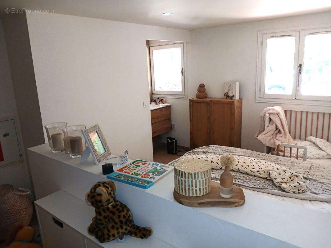 Maison à SOLLIES-TOUCAS