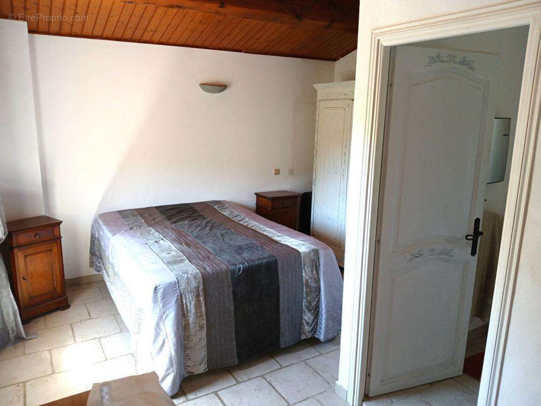 Maison à SOLLIES-TOUCAS