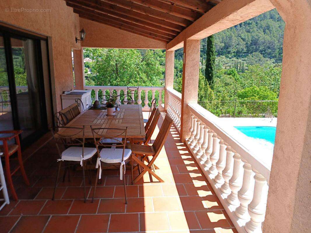 Maison à SOLLIES-TOUCAS