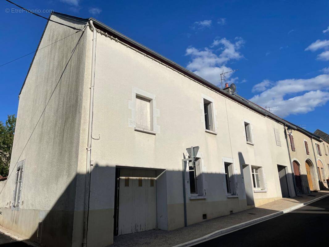 Maison à BONNY-SUR-LOIRE