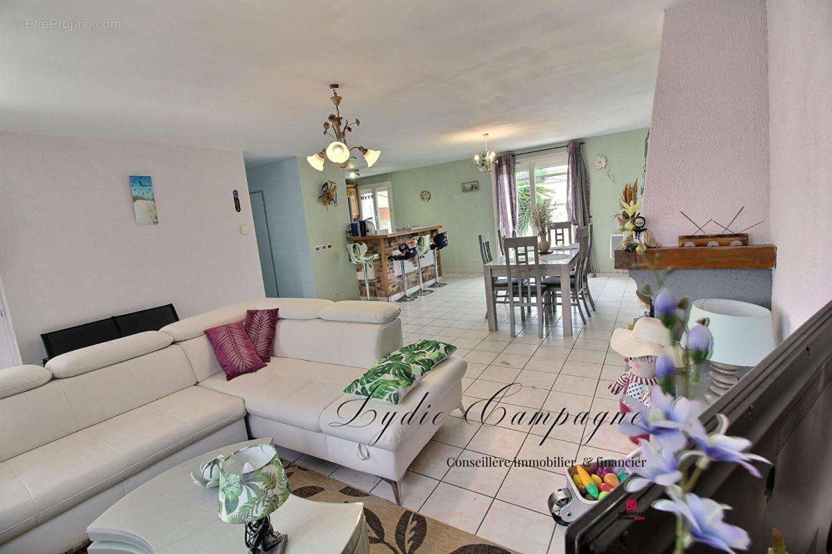 Maison à LEZIGNAN-CORBIERES