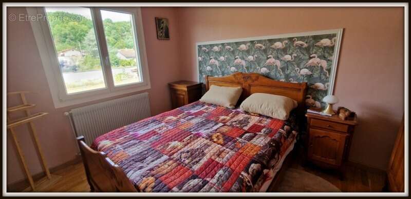 Maison à VARENNES-LES-MACON