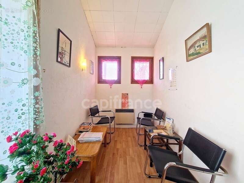 Commerce à SAINT-JEAN-DE-LUZ