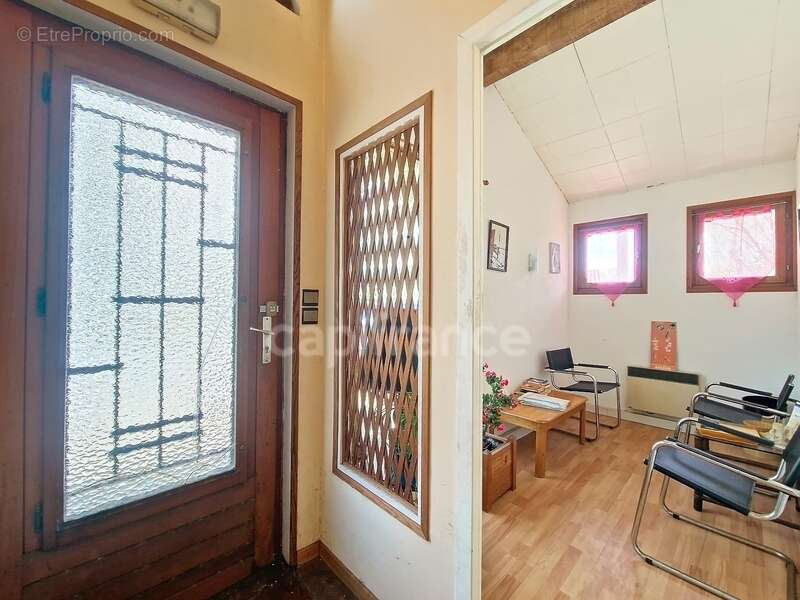 Commerce à SAINT-JEAN-DE-LUZ