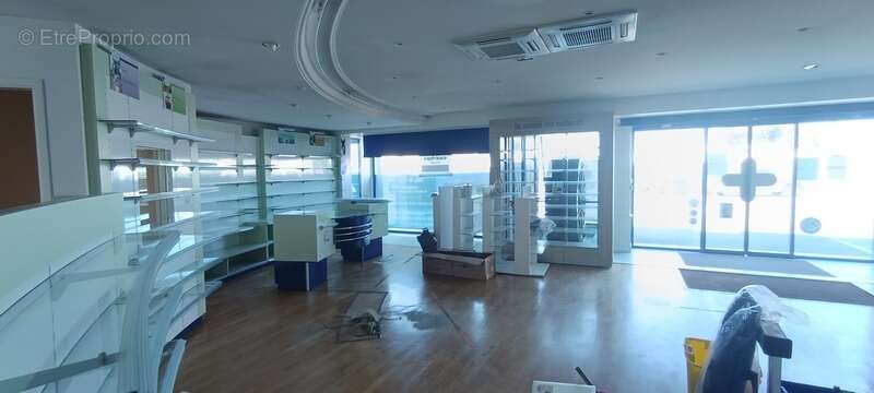 Commerce à SAINT-PIERRE-D&#039;OLERON