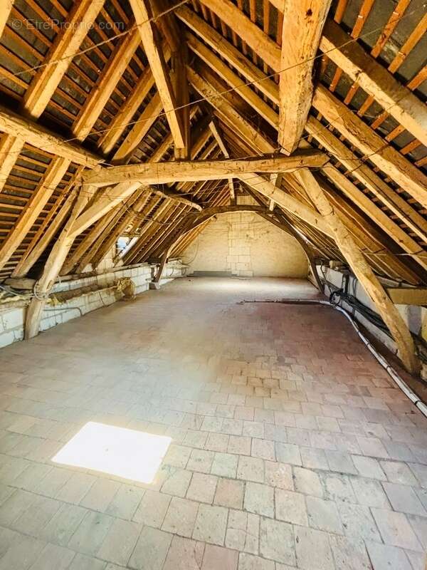 Maison à FONTAINE-GUERIN