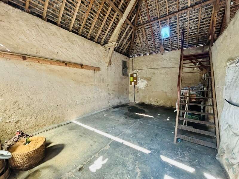 Maison à FONTAINE-GUERIN