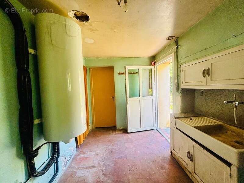 Maison à FONTAINE-GUERIN