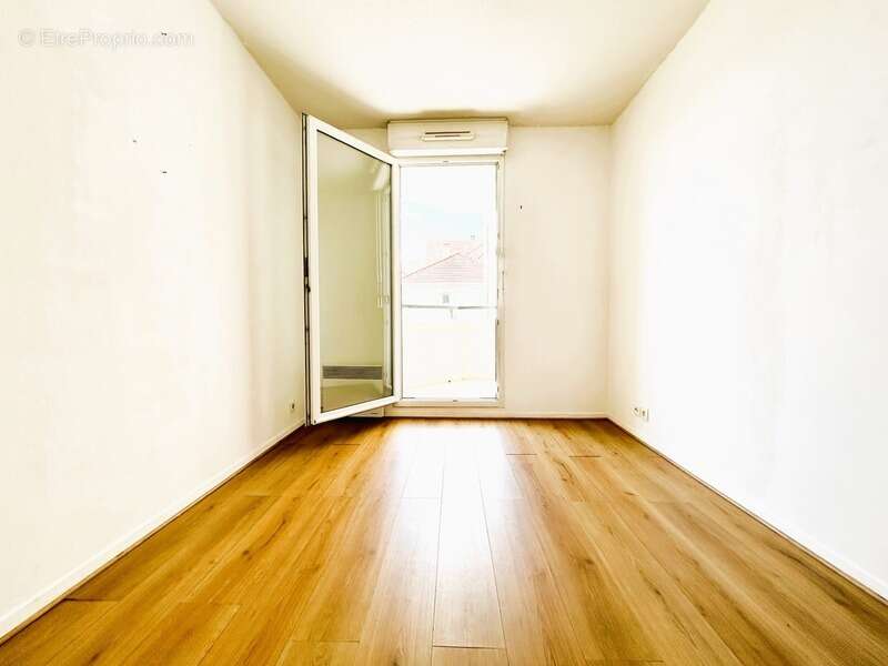 Appartement à MANTES-LA-VILLE