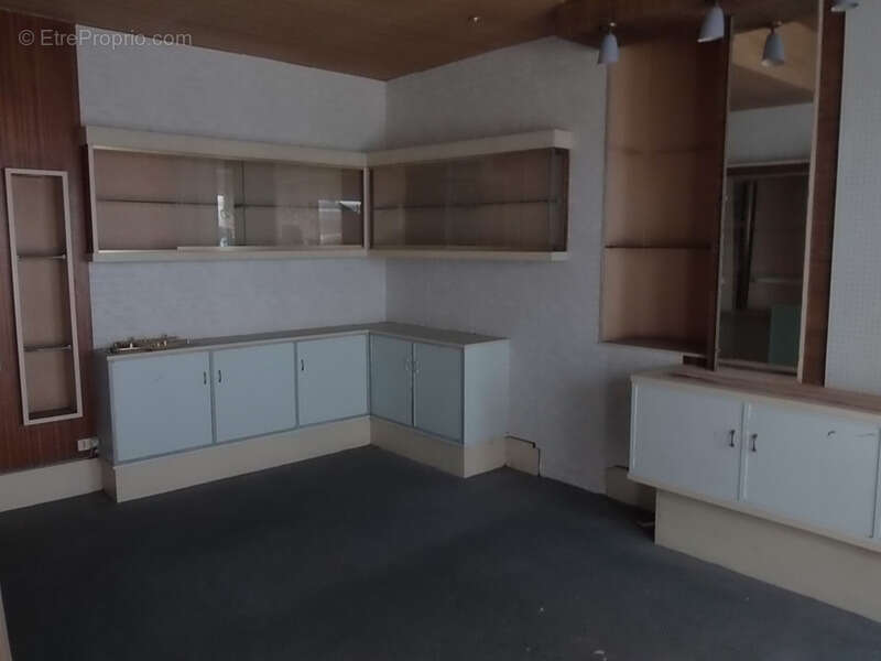 Commerce à DOUARNENEZ