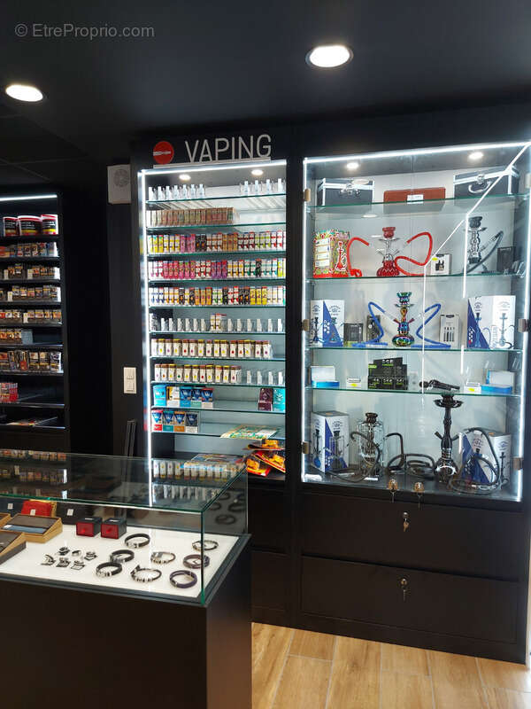 Commerce à GIRONDE-SUR-DROPT