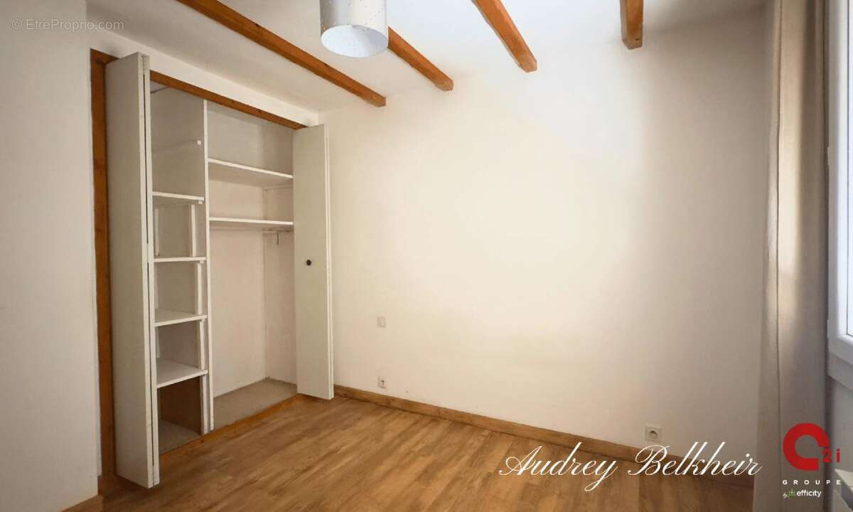 Maison à CRUVIERS-LASCOURS