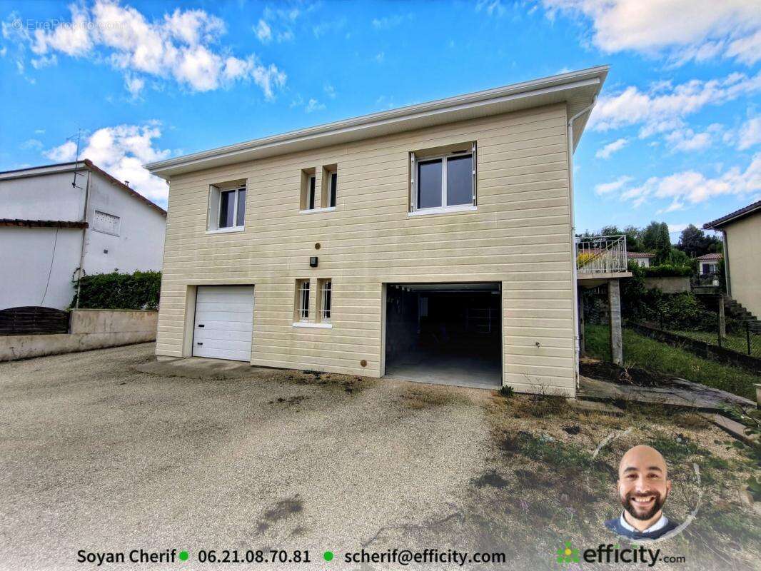 Maison à L&#039;ISLE-D&#039;ESPAGNAC