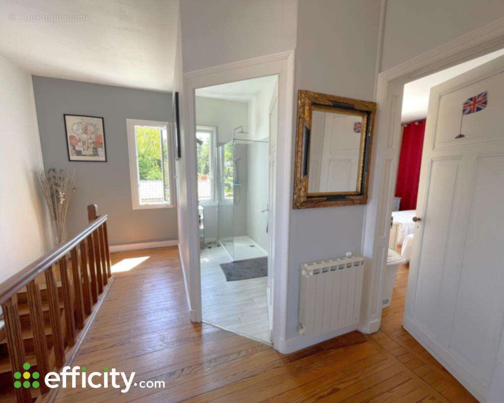 Maison à LES EGLISOTTES-ET-CHALAURES