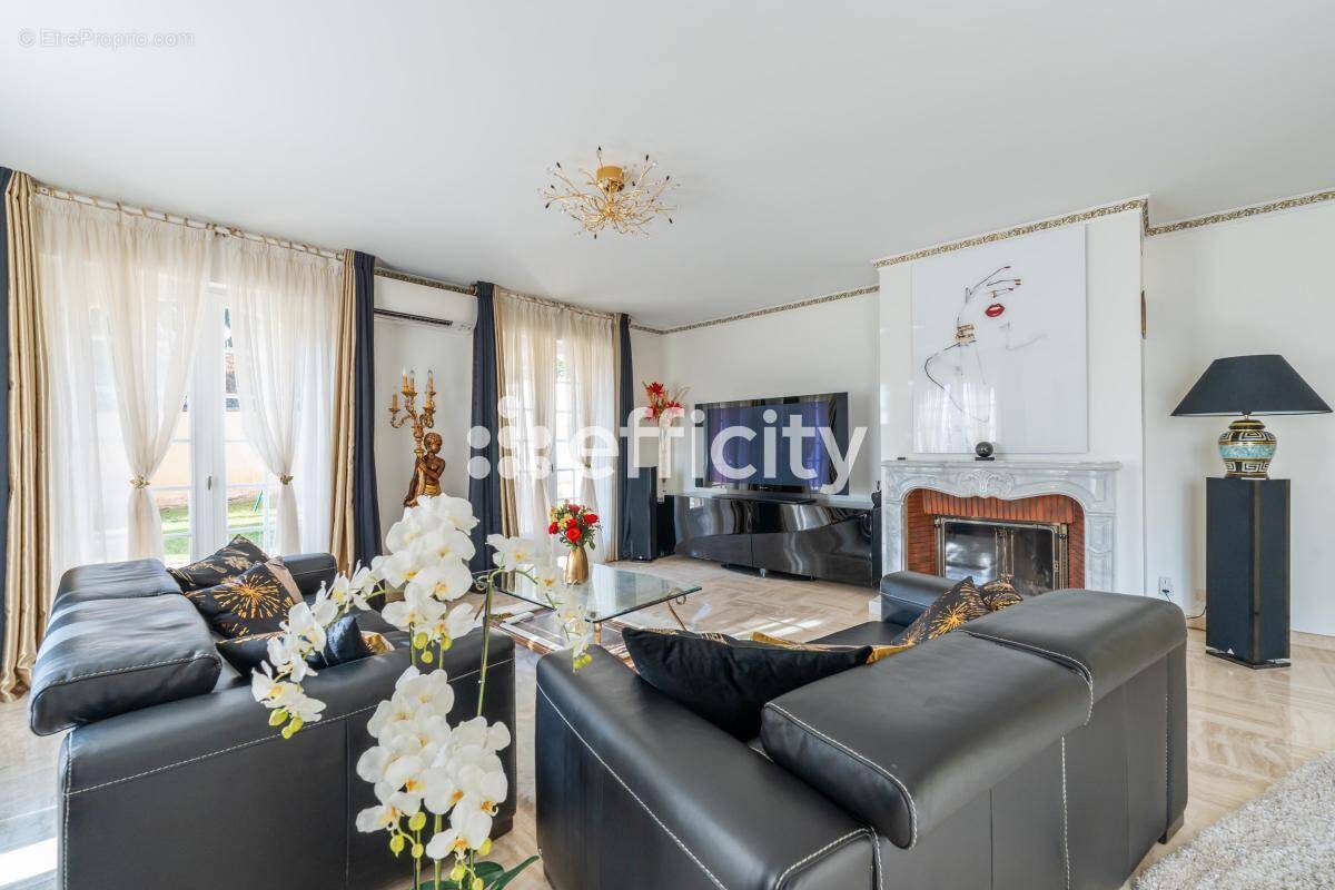 Maison à EPINAY-SUR-ORGE