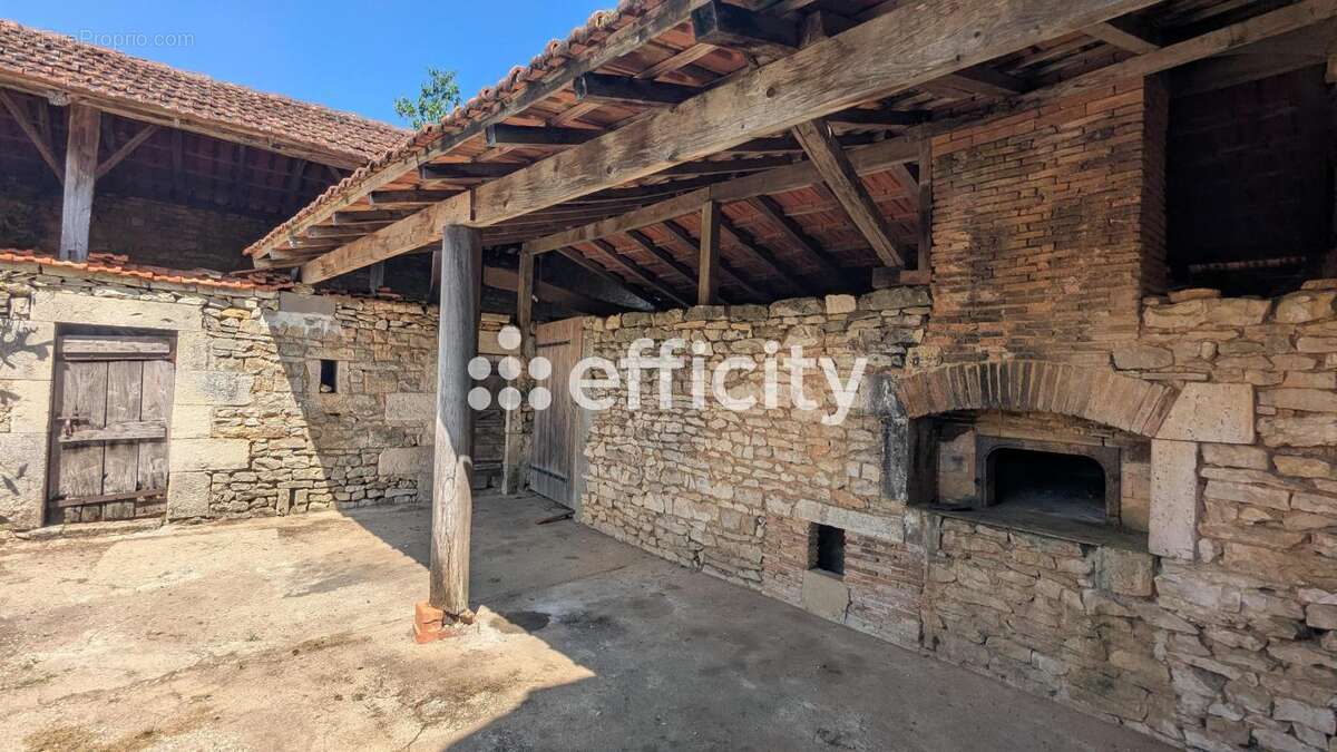 Maison à SAINT-CLAUD