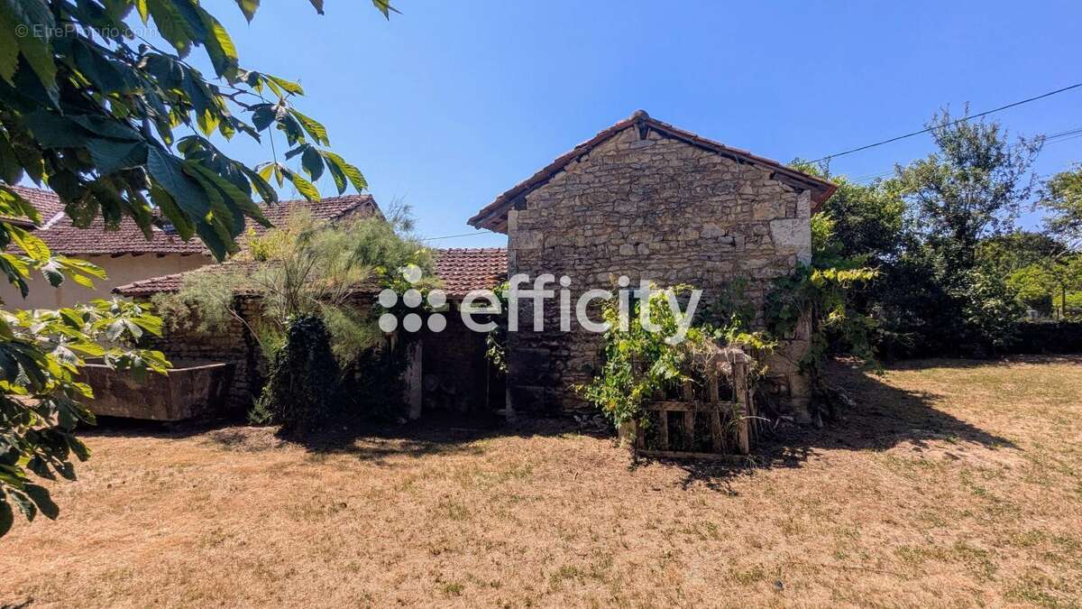 Maison à SAINT-CLAUD