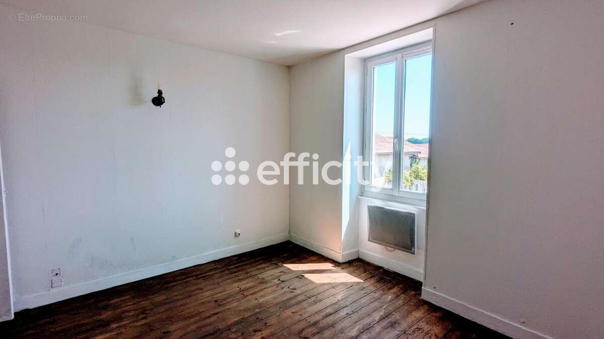 Maison à SAINT-CLAUD