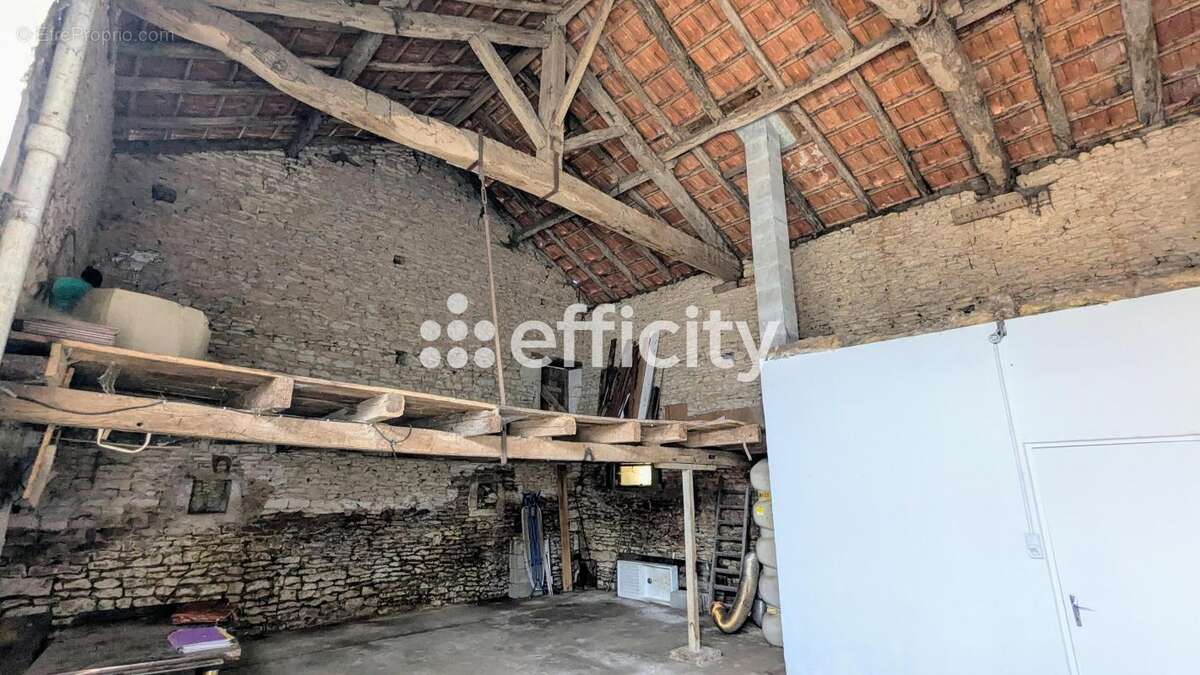 Maison à SAINT-CLAUD