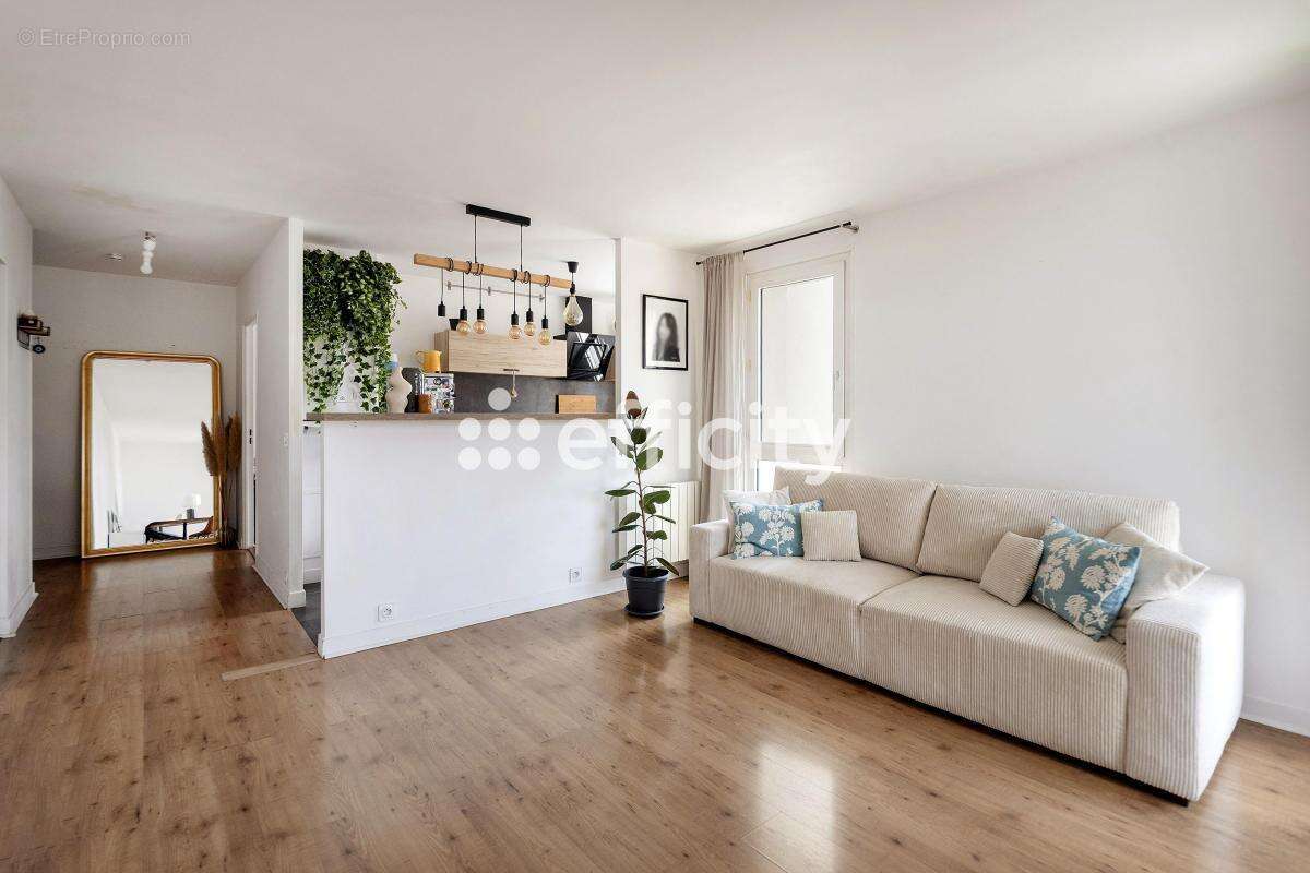 Appartement à ASNIERES-SUR-SEINE