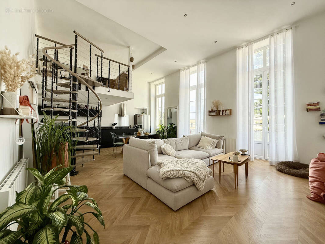 Appartement à MENTON