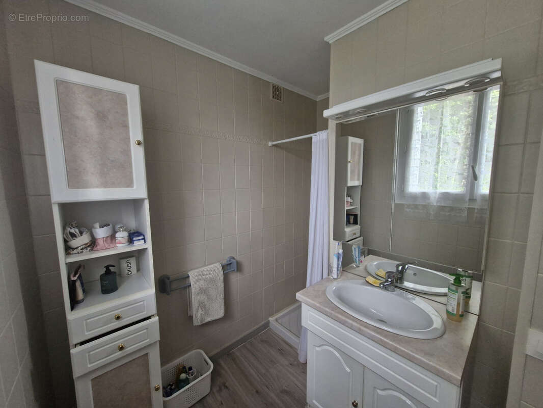 Maison à CASTANET-LE-HAUT