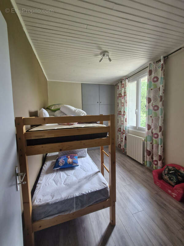 Maison à CASTANET-LE-HAUT