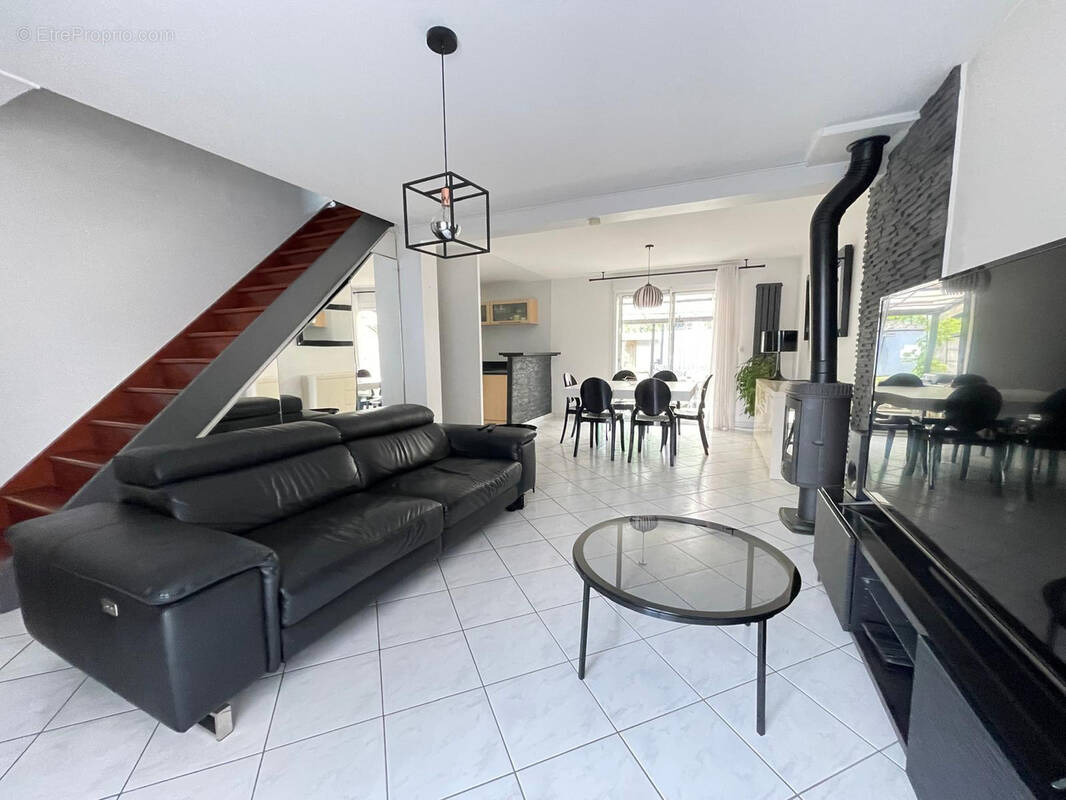 Maison à TREMBLAY-EN-FRANCE