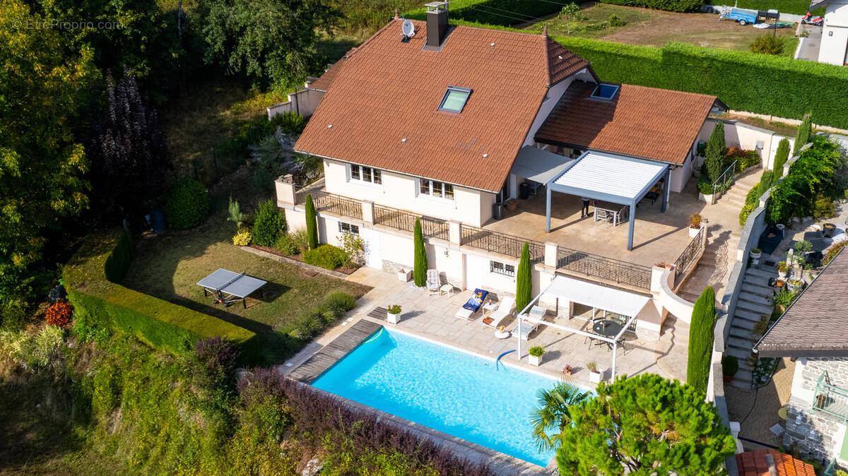 Maison à ARTHAZ-PONT-NOTRE-DAME