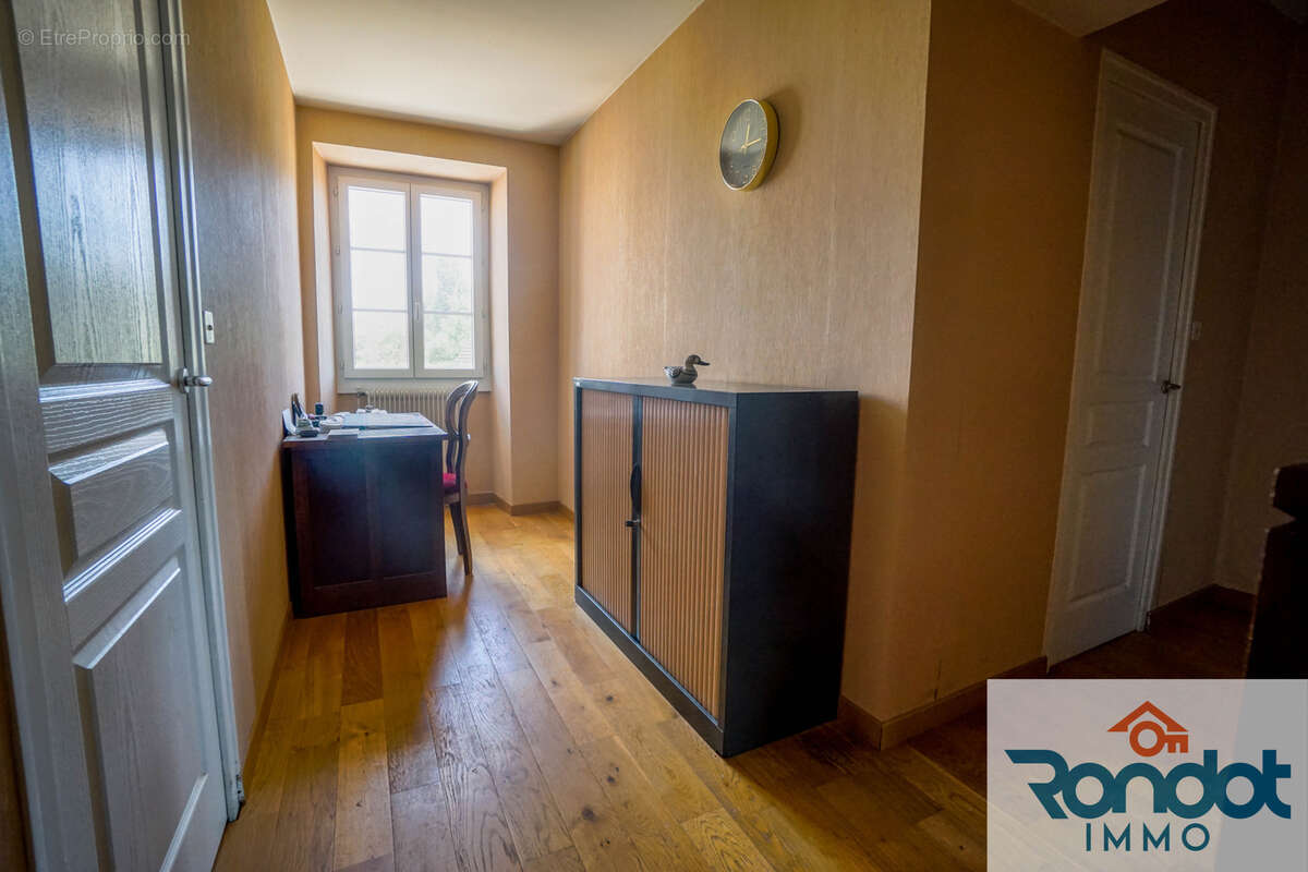 Maison à MESSIGNY-ET-VANTOUX