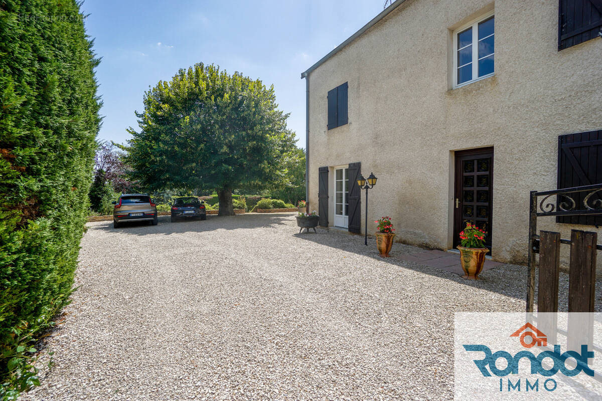 Maison à MESSIGNY-ET-VANTOUX