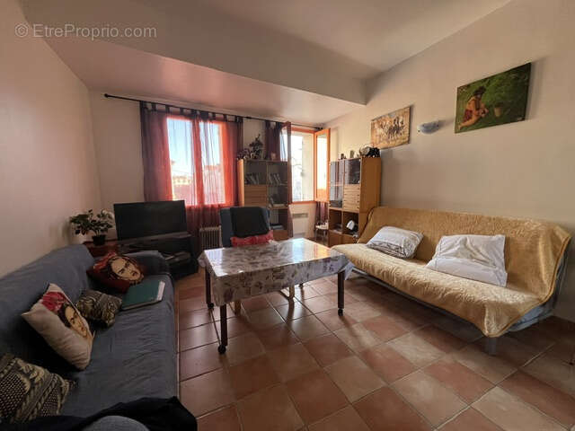 Appartement à MARSEILLE-2E