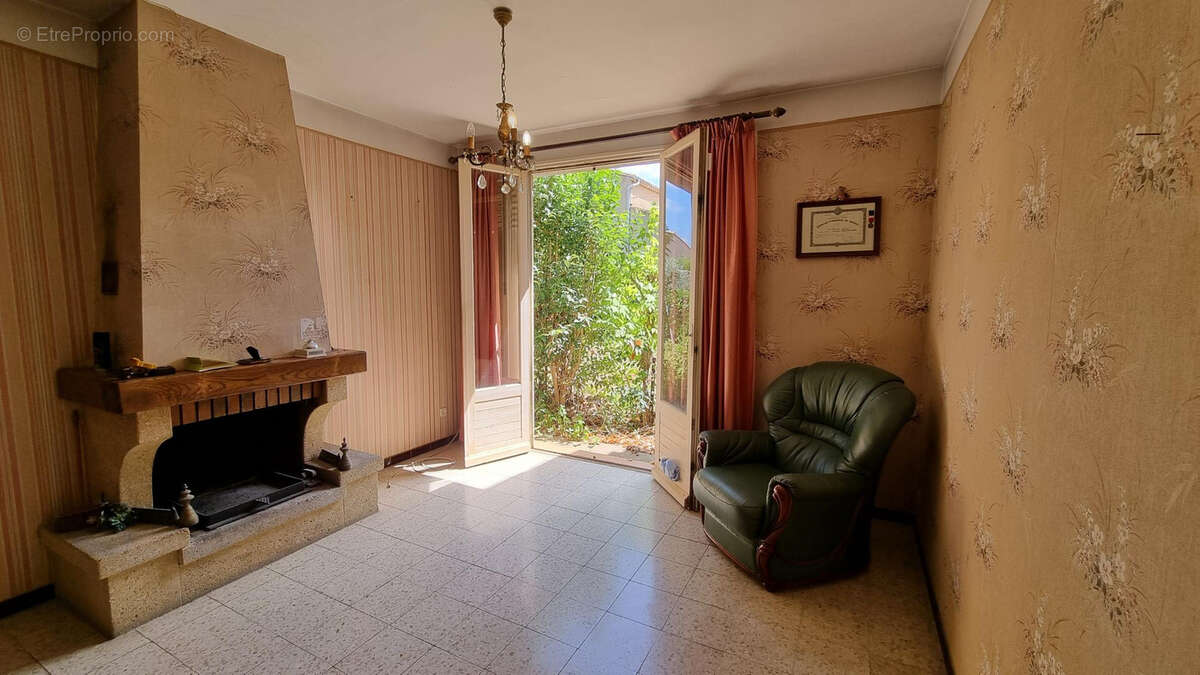 Maison à LUC-SUR-ORBIEU