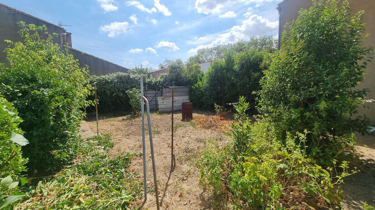 Maison à LUC-SUR-ORBIEU