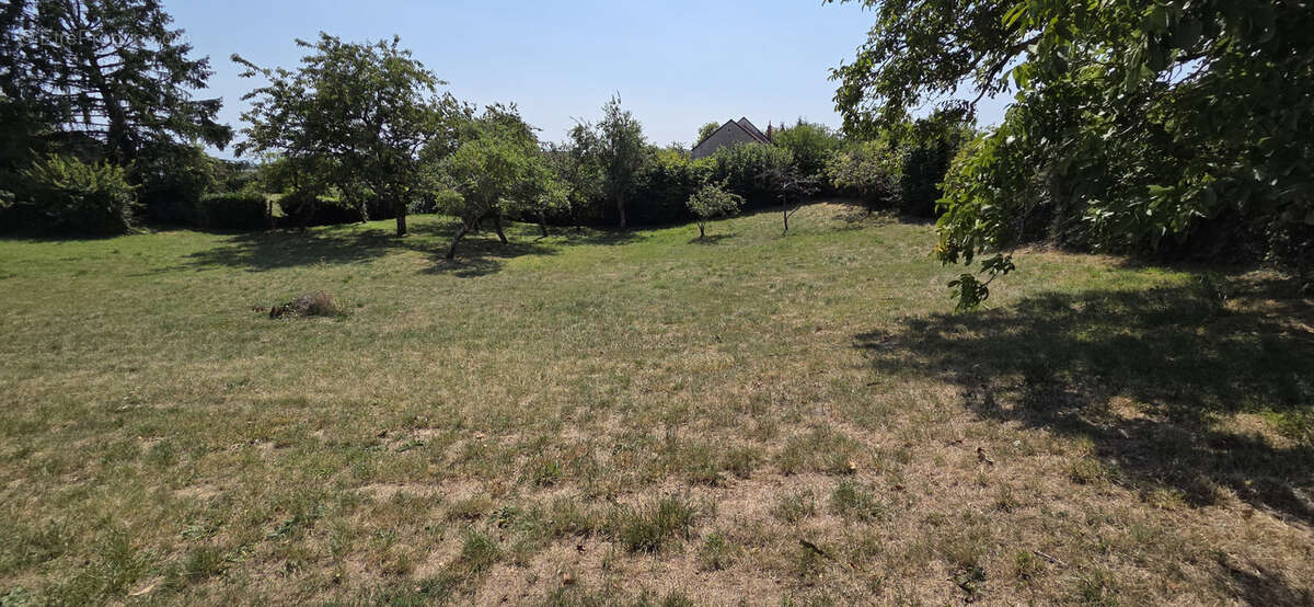 Maison à BRINON-SUR-BEUVRON
