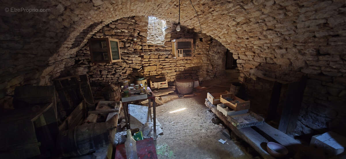 Maison à BRINON-SUR-BEUVRON