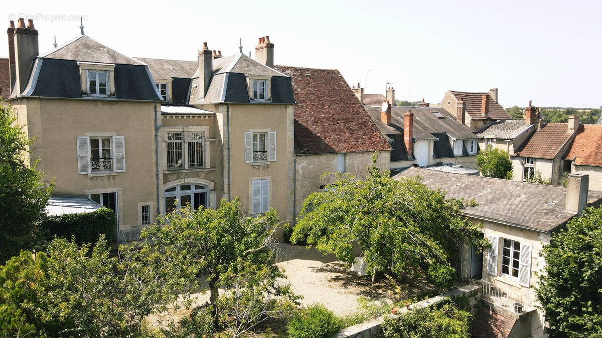 Maison à CLAMECY