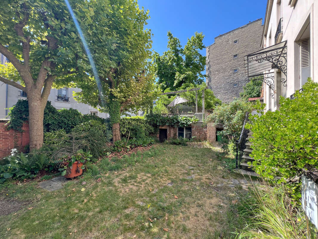 Appartement à ASNIERES-SUR-SEINE