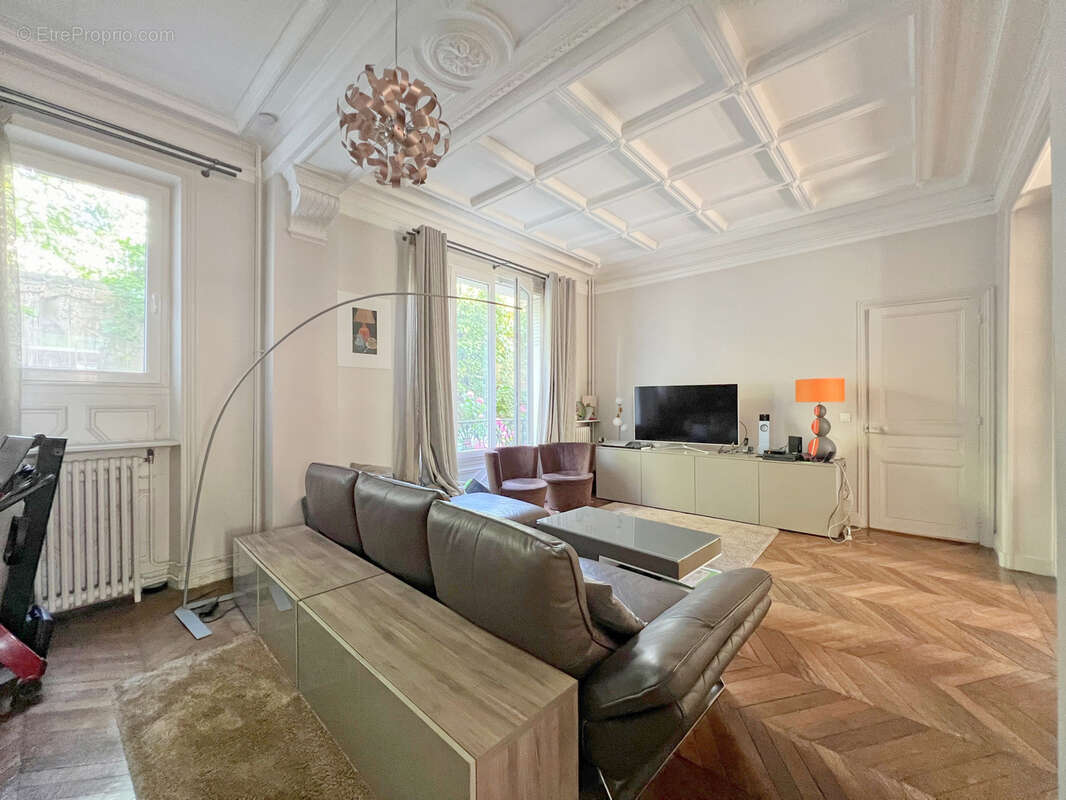 Appartement à ASNIERES-SUR-SEINE