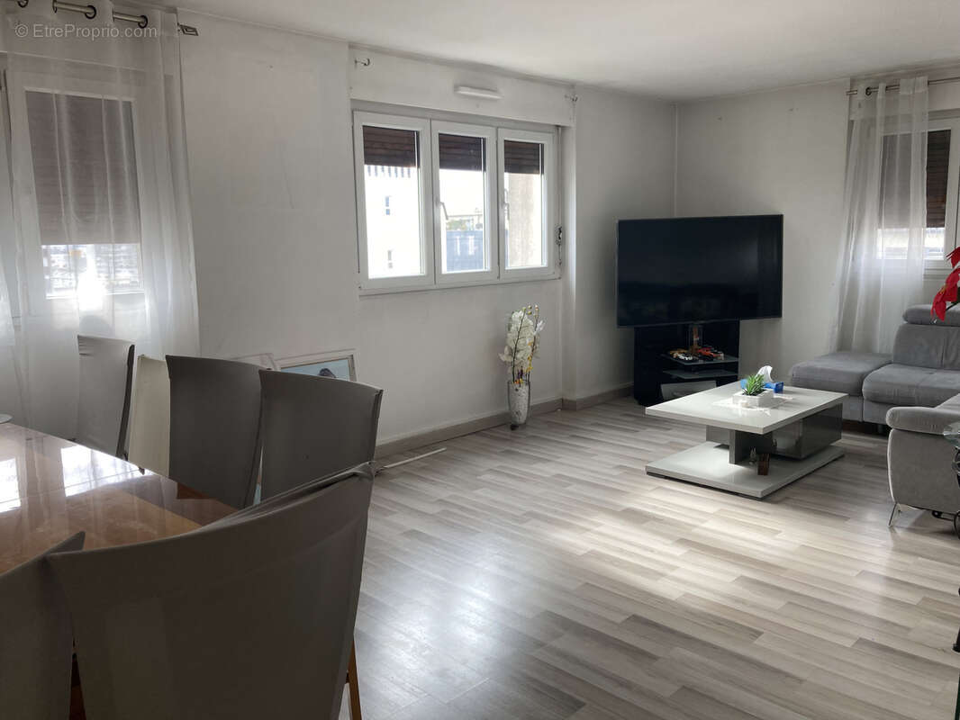 Appartement à SARCELLES