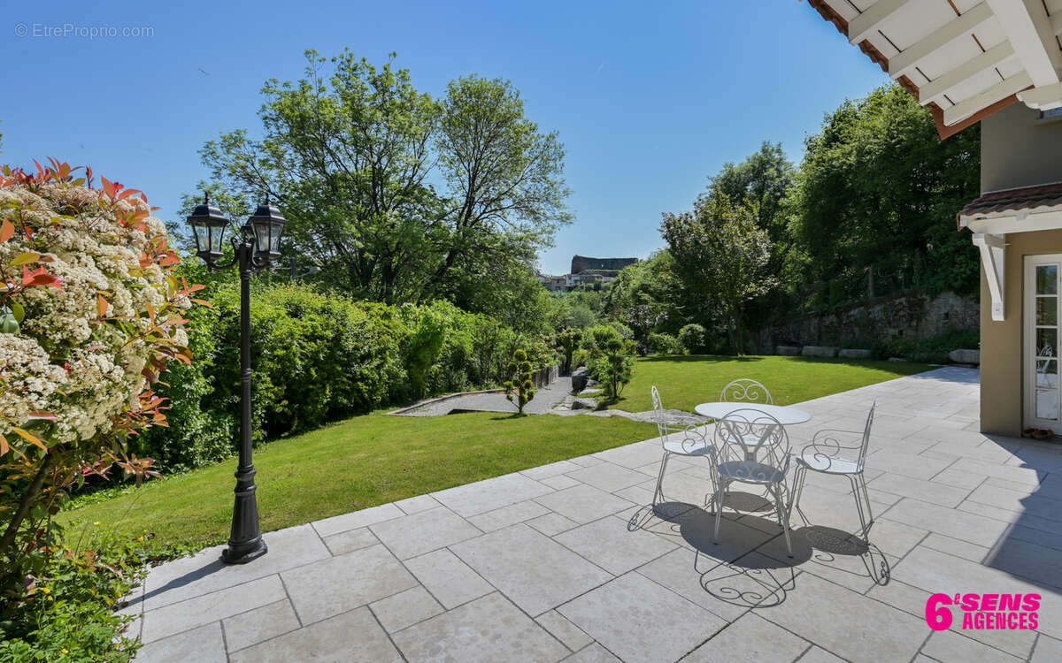 Maison à FRANCHEVILLE