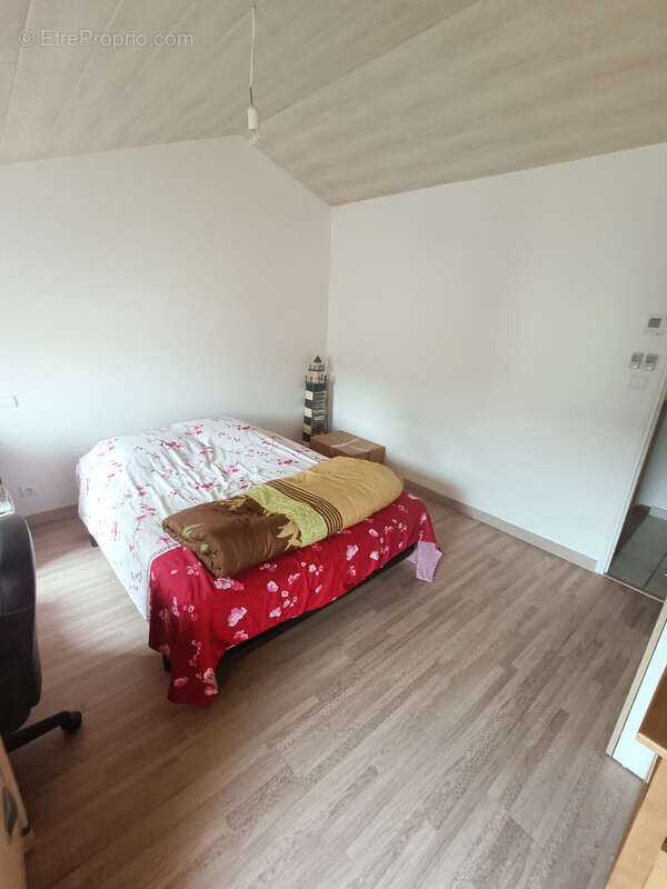 Maison à MESNARD-LA-BAROTIERE