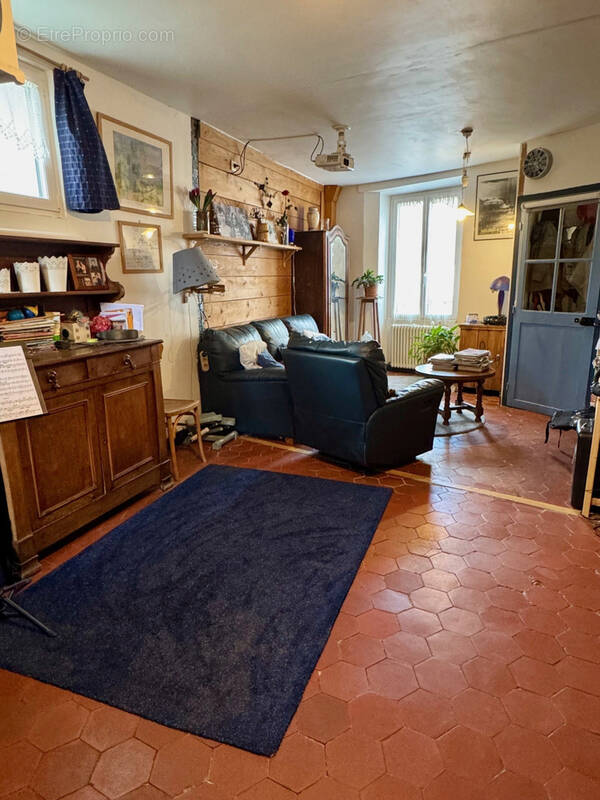 Maison à CORBEIL-ESSONNES